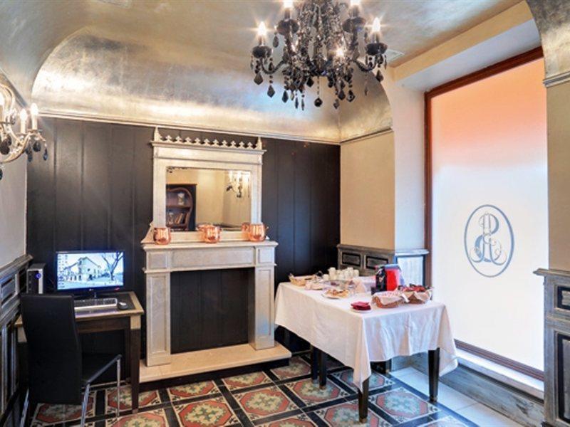 Sacristia De Santa Ana Hotel Sevilla